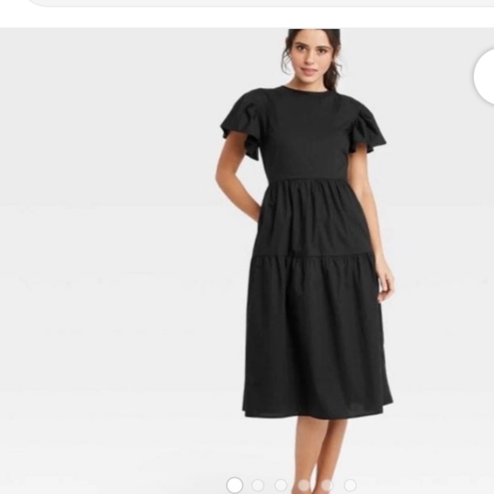 NWT black ruffle sleeve dress with pockets! who what wear - size M